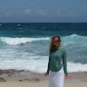 Meet your Posher, Desiree